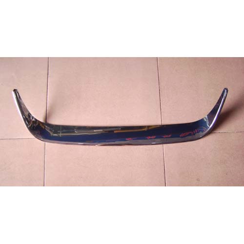 Front grille trim