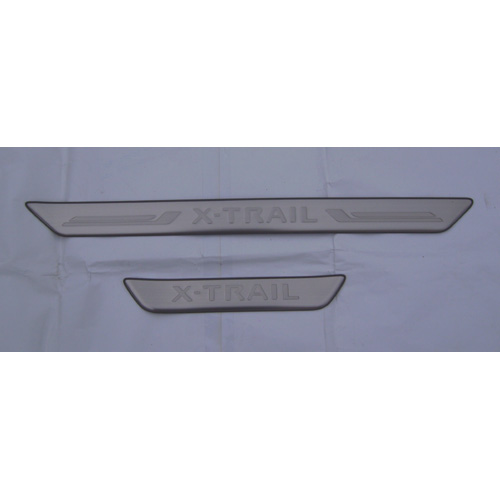 X-TRAIL Duel tone door sills