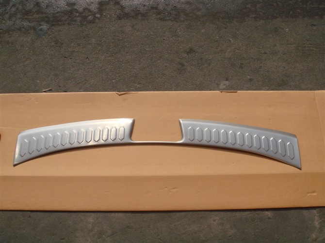 SPORTAGE Built-in rear bumper foot plate