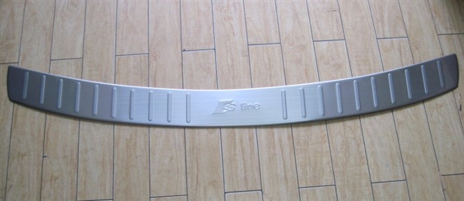 Audi Q5 Rear bumper foot plate