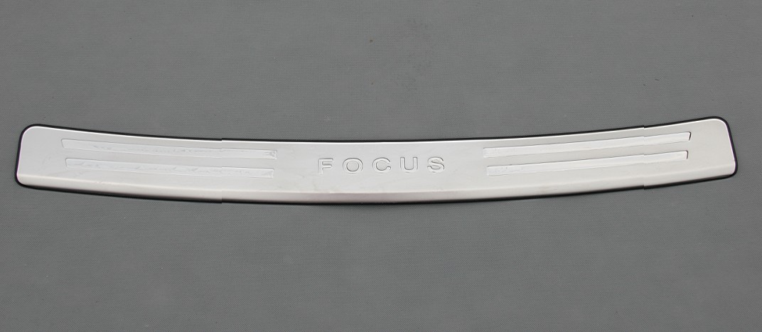 FOCUS 2009 Rear bumper foot plate